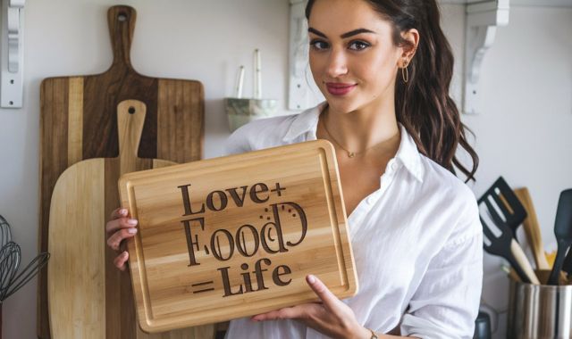 Personalized Engraved Cutting Boards: A Thoughtful Kitchen Upgrade